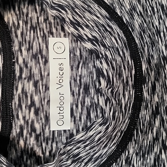 🆕️ Outdoor Voices Circuit Mock Crop Tank - Picture 4 of 5